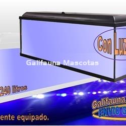 Acuario kit 240 Litros. Con luz azul. Efecto luz de luna. - Imagen 1